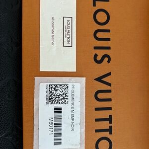 Louis Vuitton clemence wallet